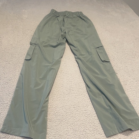 Aerie OFFLINE By Aerie Nylon Cargo Pant size XXS/TTP - Picture 7 of 12
